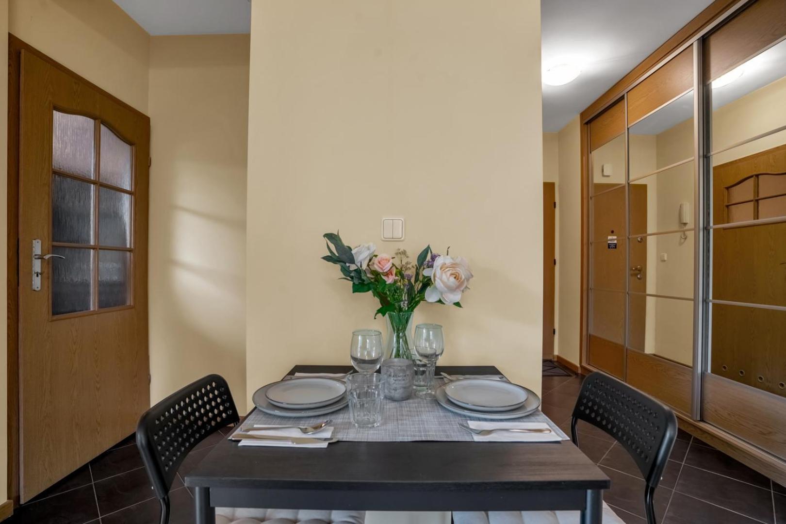 Butas Mokotow - Balcony, Parking - By Rentujemy *