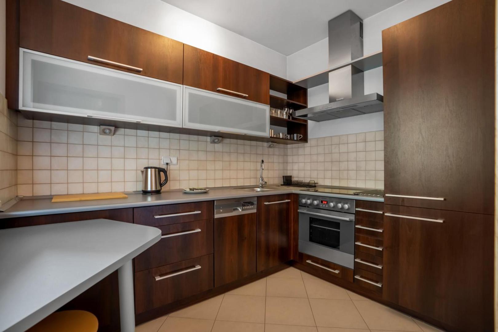 Apartment Mokotow - Balcony, Parking - By Rentujemy Warschau